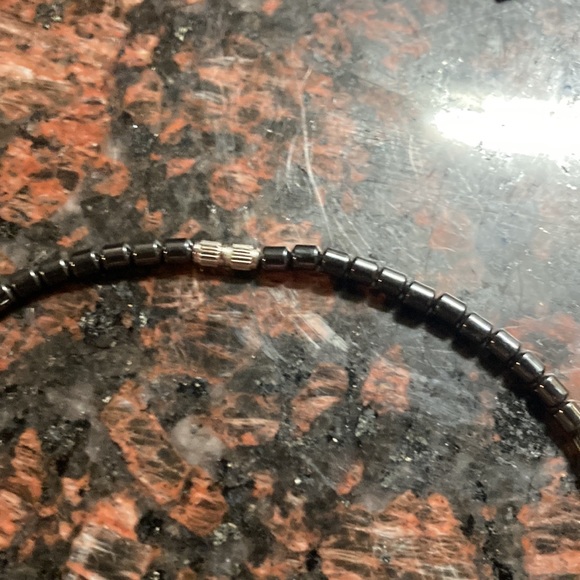 Carved Howlite Turtle Pendant Hematite Beaded 18" Necklace - Picture 4 of 9